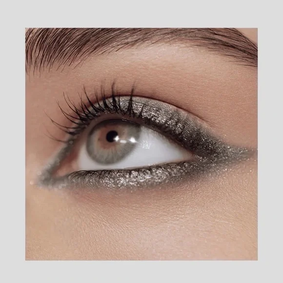 Victoria Beckham Satin Kajal Eye Liner - Picture 4 of 5